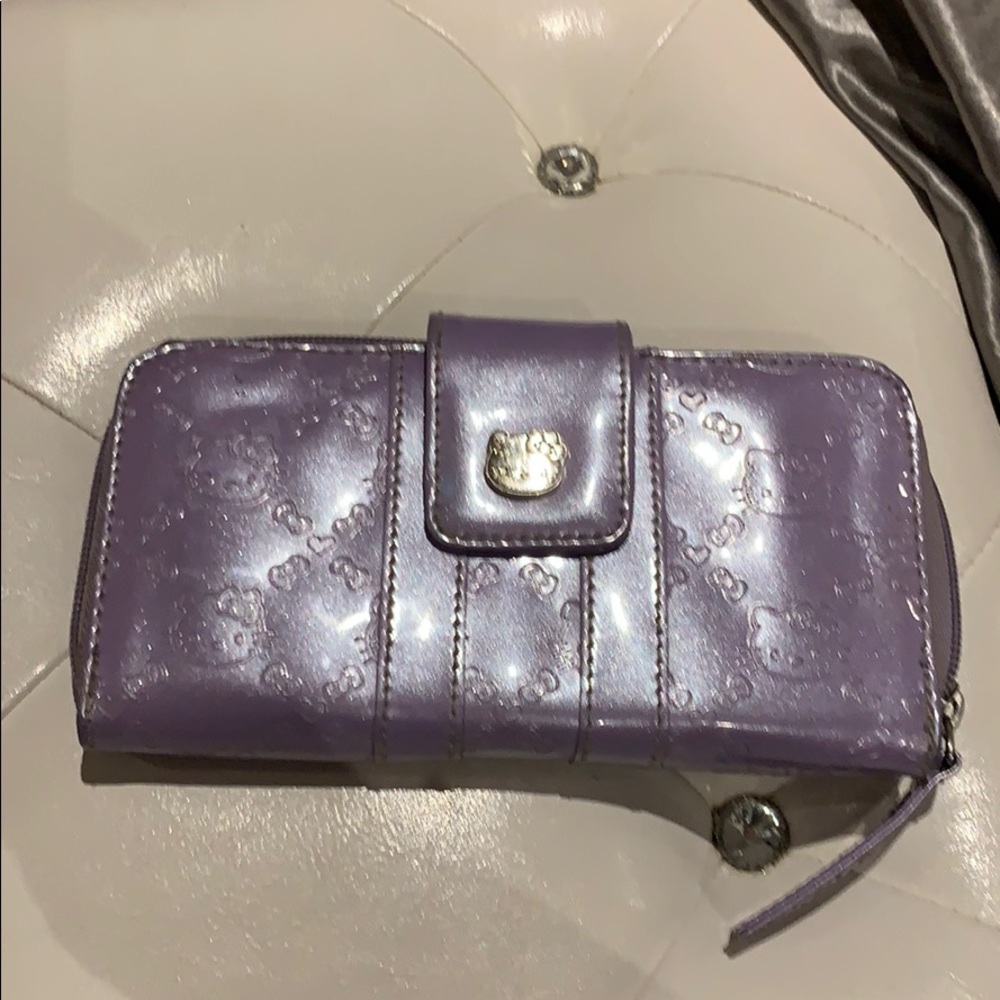 Limited edition hello kitty lounge fly wallet